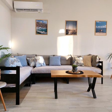 Holiday House Heraklion Deluxe エクステリア 写真